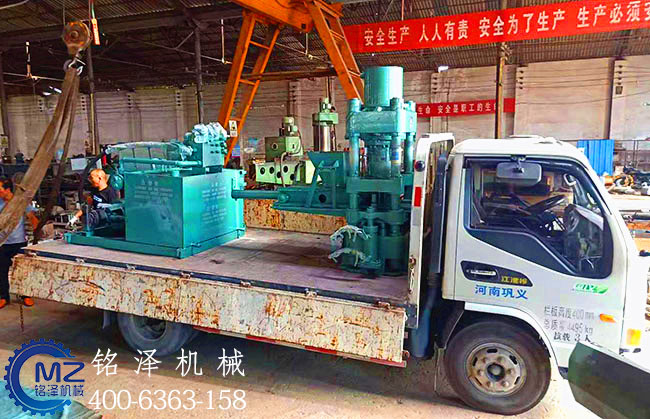 金屬壓塊機(jī) 金屬壓塊機(jī)