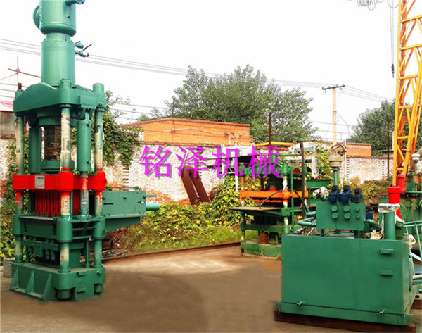 自動液壓機(jī) 自動液壓機(jī)